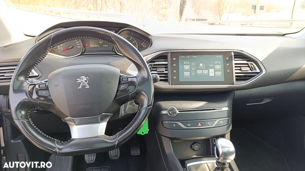 Peugeot 308 PureTech 130 Stop & Start Style - 5