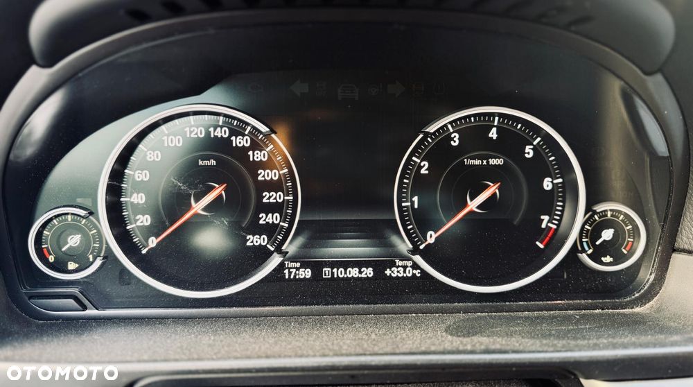 BMW Seria 5 520i Luxury Line - 11