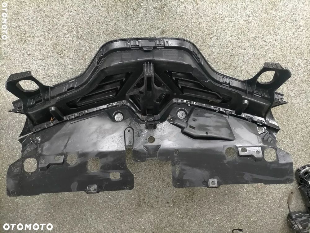RENAULT CAPTUR ATRAPA GRIL I 623102335R - 6