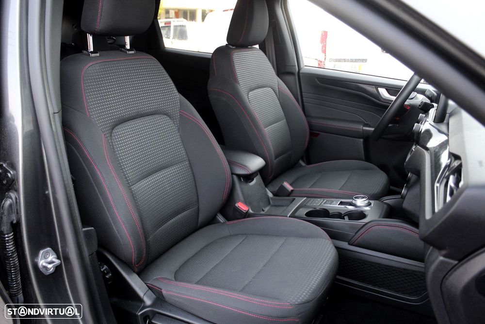 Ford Kuga - 17