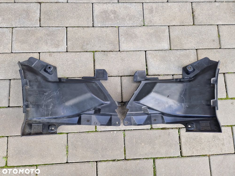 ŚLIZGI ZDERZAKA PRZEDNIEGO FORD FOCUS MK4 2018-- - 2