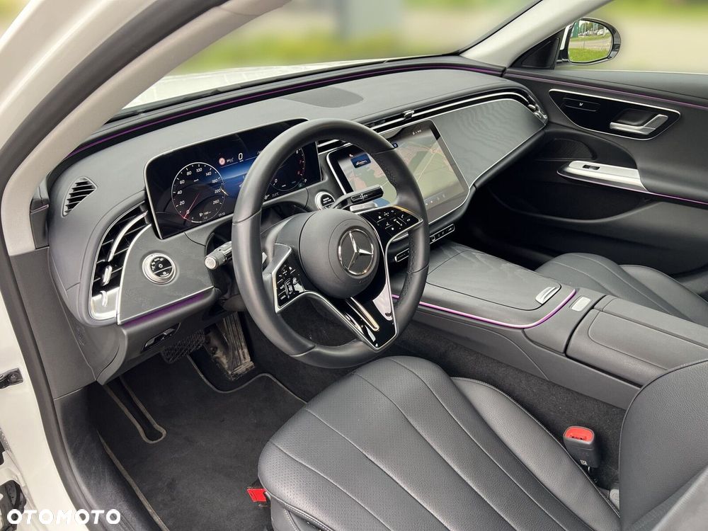 Mercedes-Benz Klasa E 200 mHEV 4-Matic Avantgarde 9G-Tronic - 10