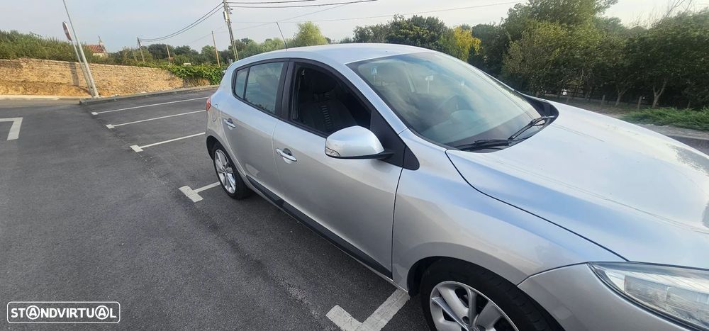 Renault Mégane 1.5 dCi Dynamique - 7