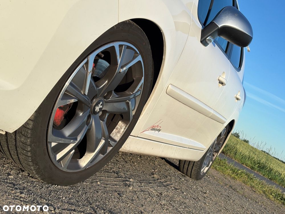 Peugeot 207 - 10