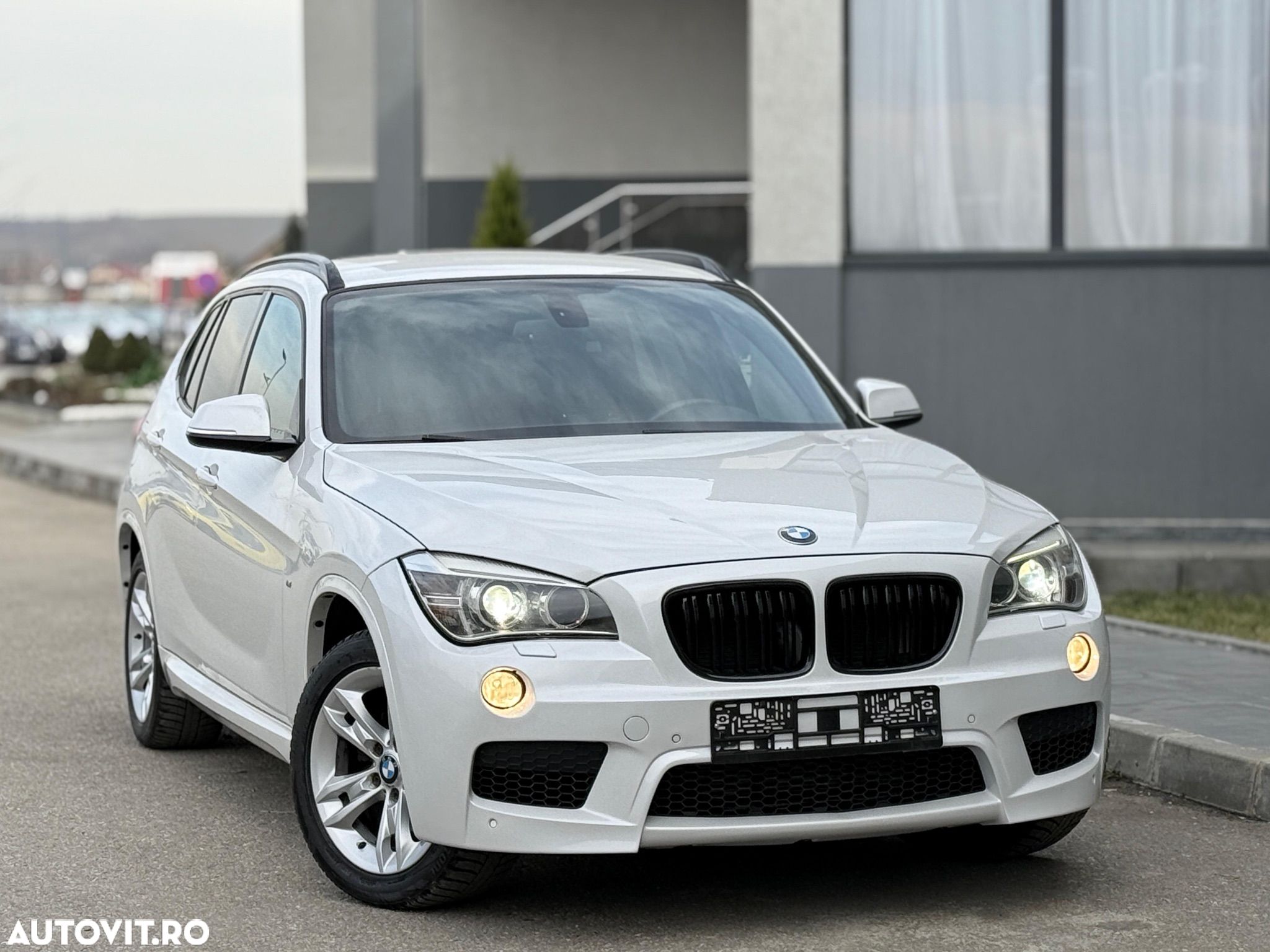 BMW X1 xDrive20d Aut. Sport Line - 1