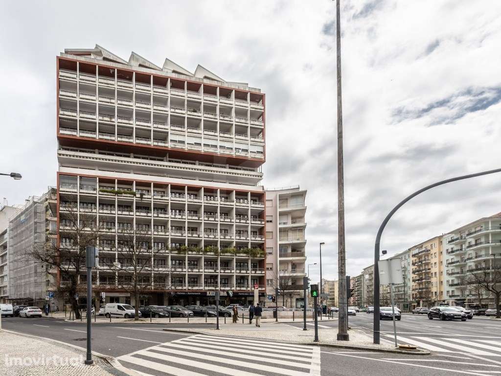 Apartamento T1 na Av. Estados Unidos América / Av. Roma - Grande imagem: 2/42