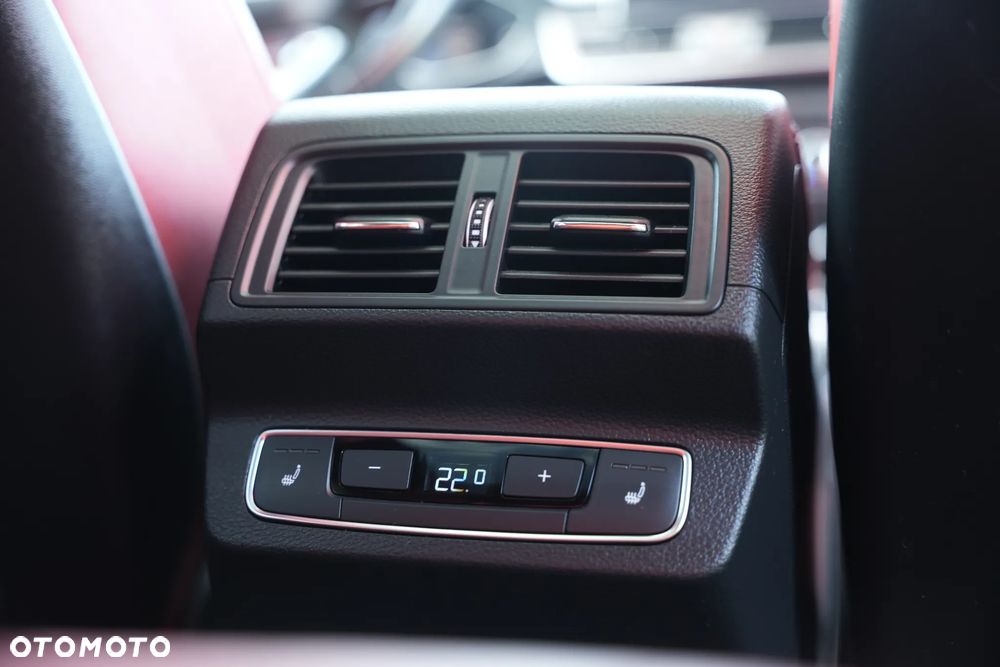 Audi SQ5 - 30