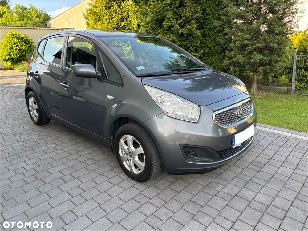 Kia Venga 1.4 L - 12