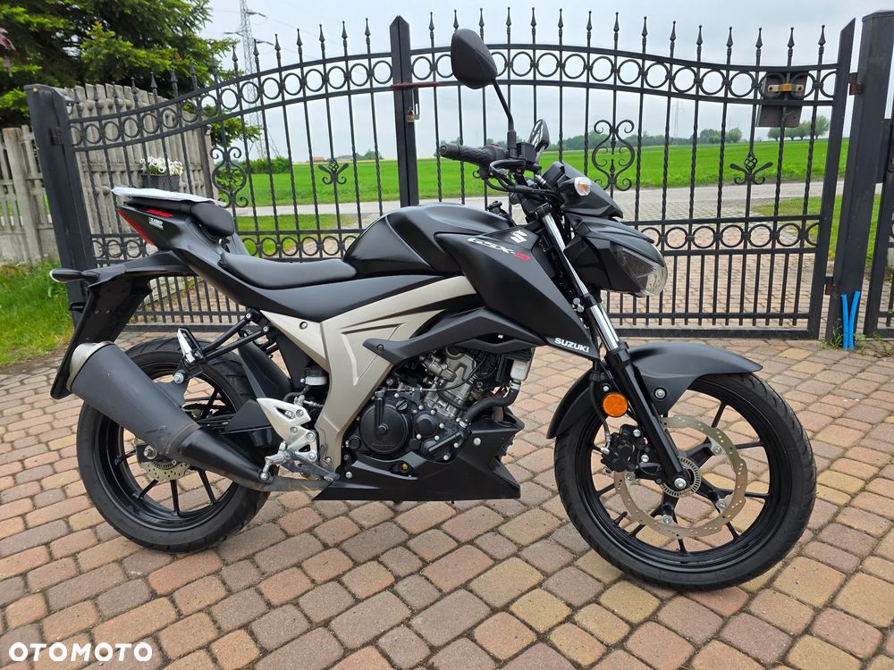 Suzuki GSX - 31