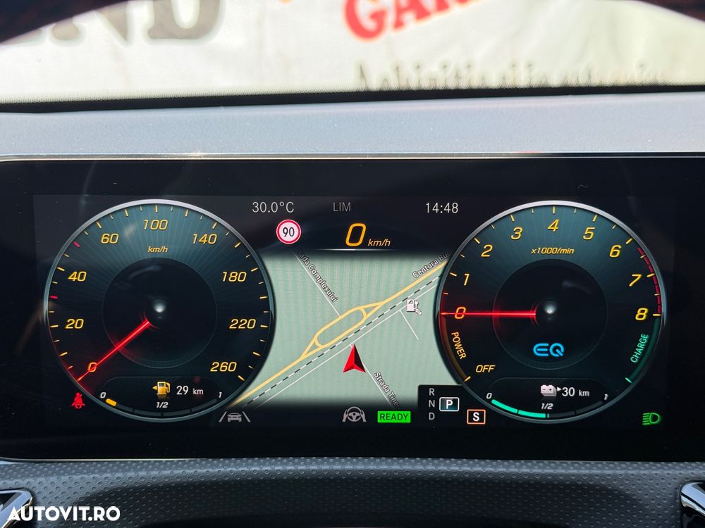 Mercedes-Benz A 250 e 8G-DCT AMG Line - 10