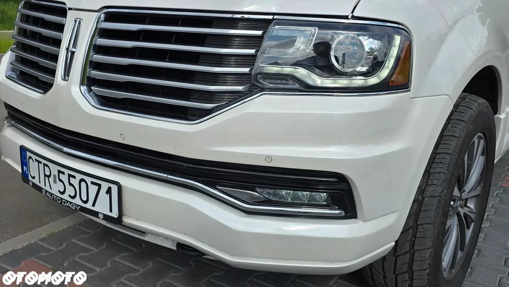 Lincoln Navigator - 9