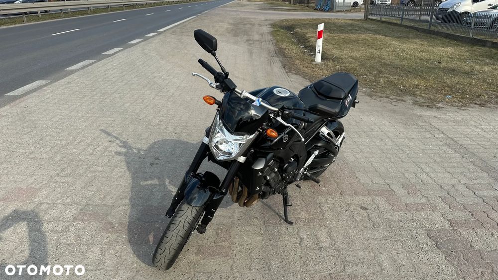 Yamaha FZ - 4