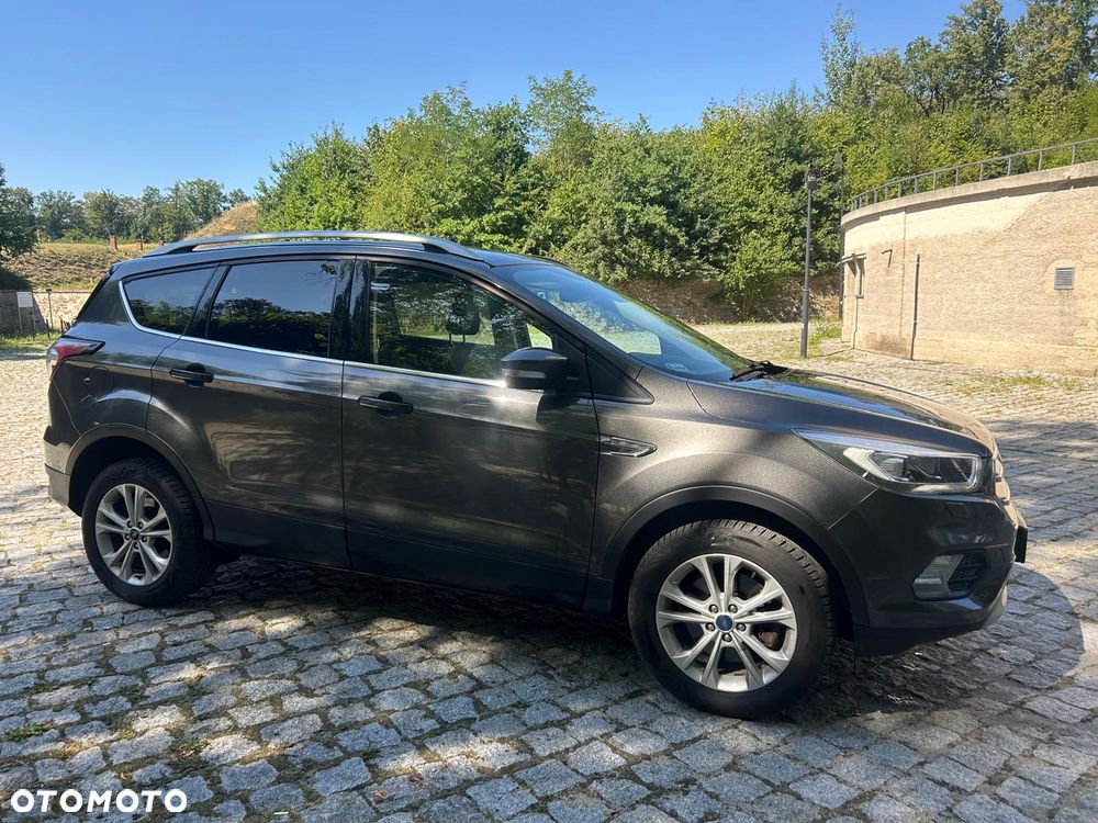 Ford Kuga 2.0 TDCi AWD Titanium - 3