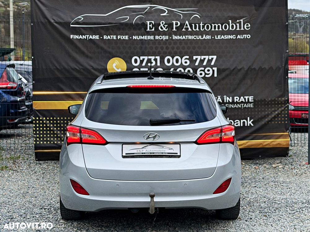 Hyundai i30 1.6 CRDI Style - 11
