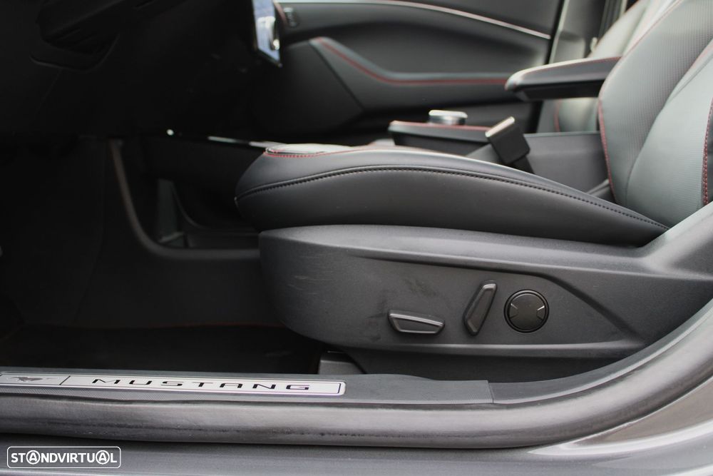 Ford Mustang Mach-E 98.7 kWh Premium - 17