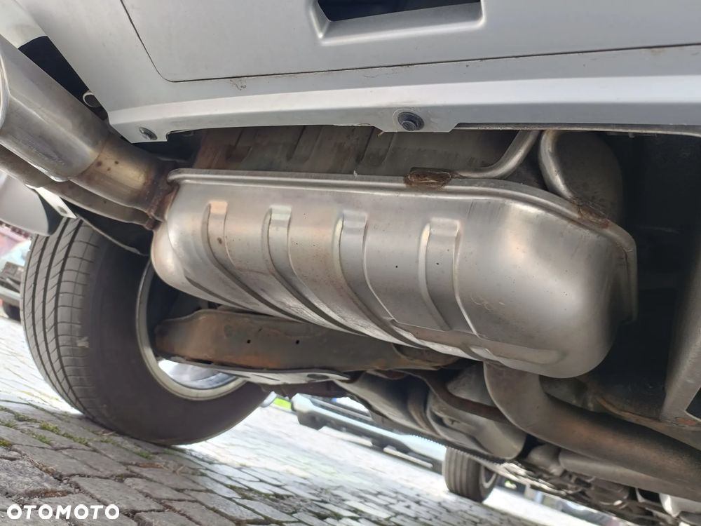 Skoda Yeti 2.0 TDI SCR 4x2 Active - 16