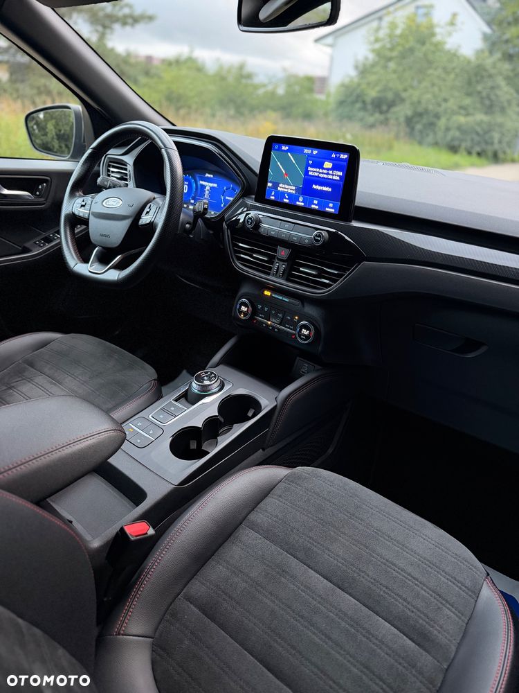 Ford Kuga 2.0 EcoBlue 4x4 ST-LINE X - 27