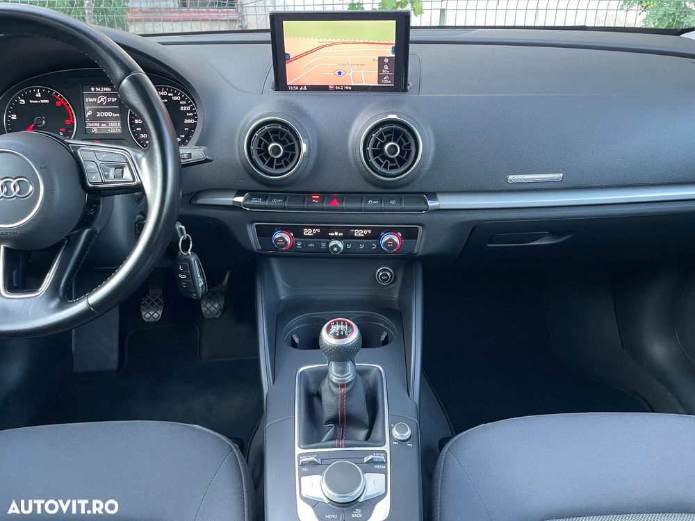 Audi A3 Sportback 30 TDI design - 7