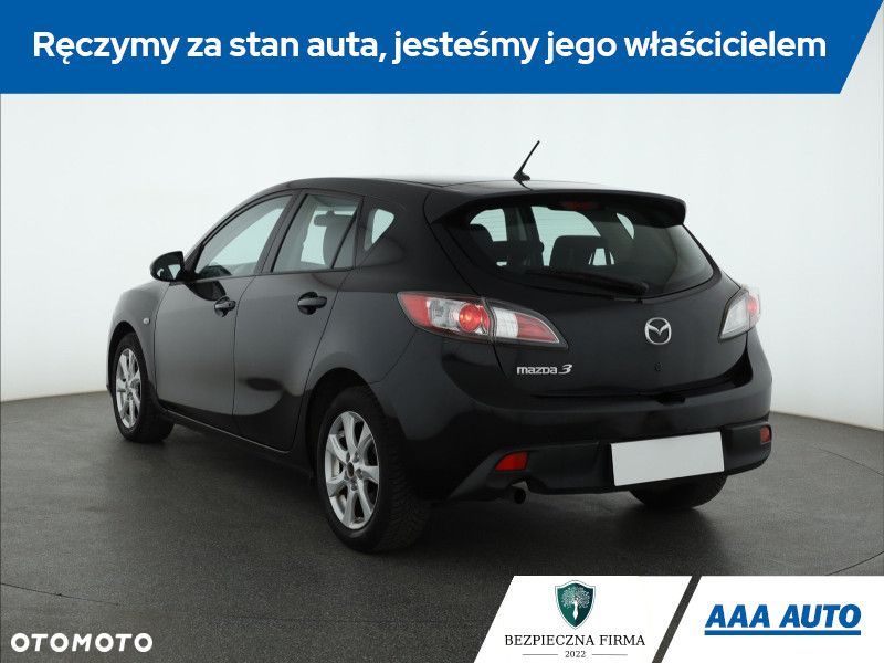 Mazda 3 - 5