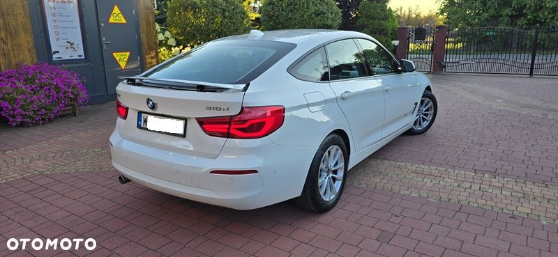 BMW 3GT 318d Sport Line - 4