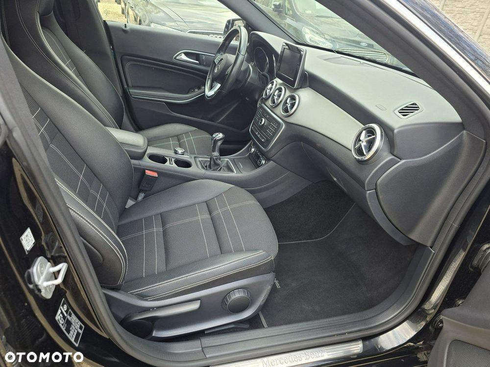 Mercedes-Benz CLA - 9