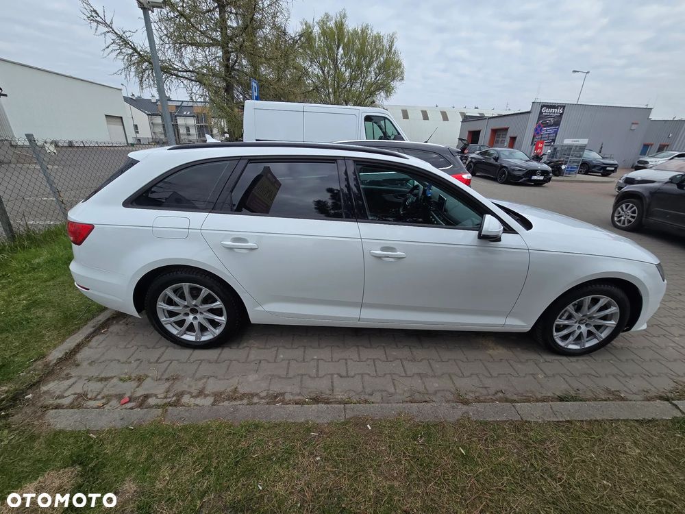 Audi A4 Avant 2.0 TDI Quattro S tronic - 23