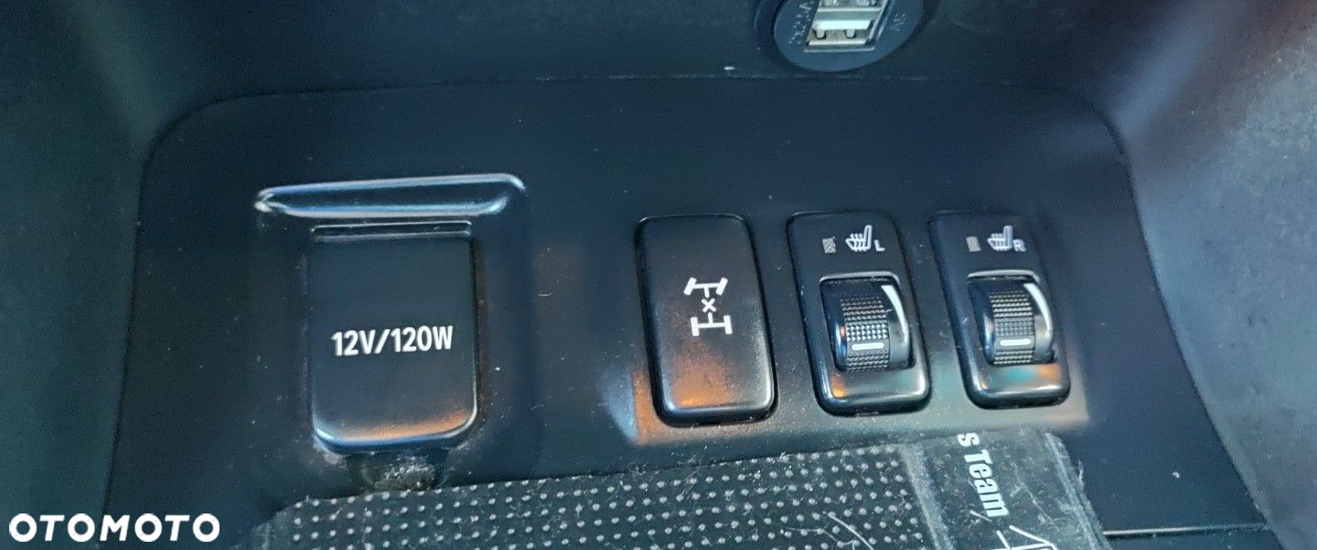 Toyota Land Cruiser - 18