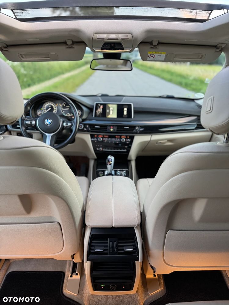 BMW X5 xDrive30d Sport-Aut - 33