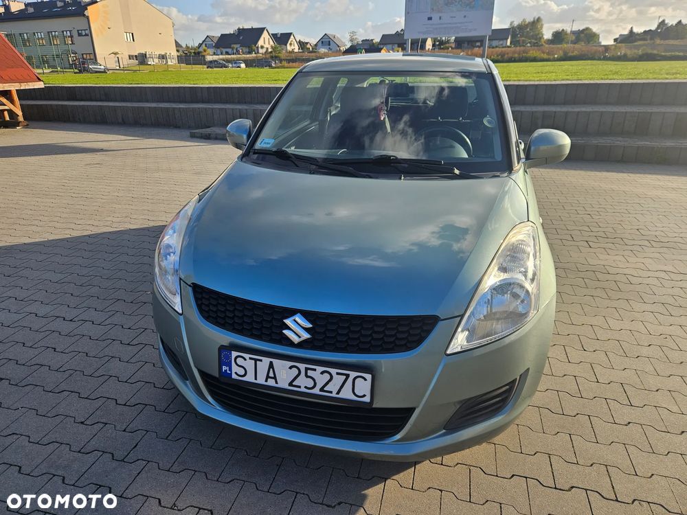Suzuki Swift 2011 photo 4