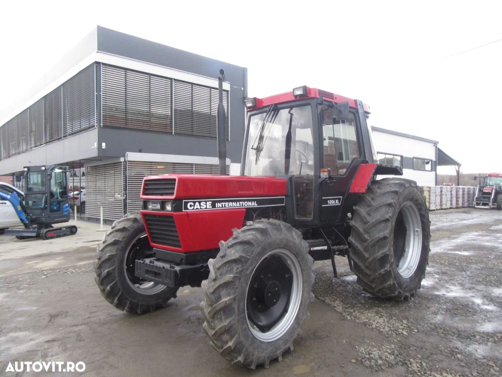 Case IH 1056 XL - 1