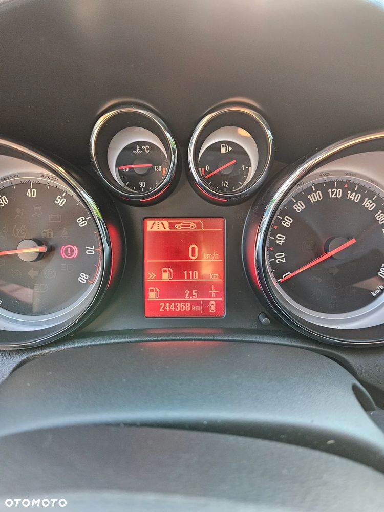 Opel Astra 1.6 Essentia - 12