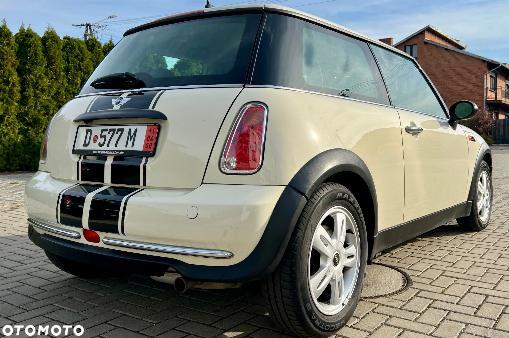 MINI ONE Standard - 6