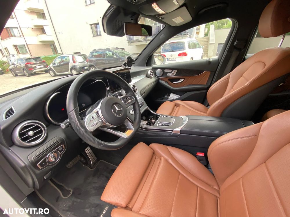 Mercedes-Benz GLC 300 e 4Matic 9G-TRONIC AMG Line - 7