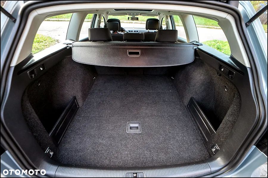 Volkswagen Passat Variant - 38