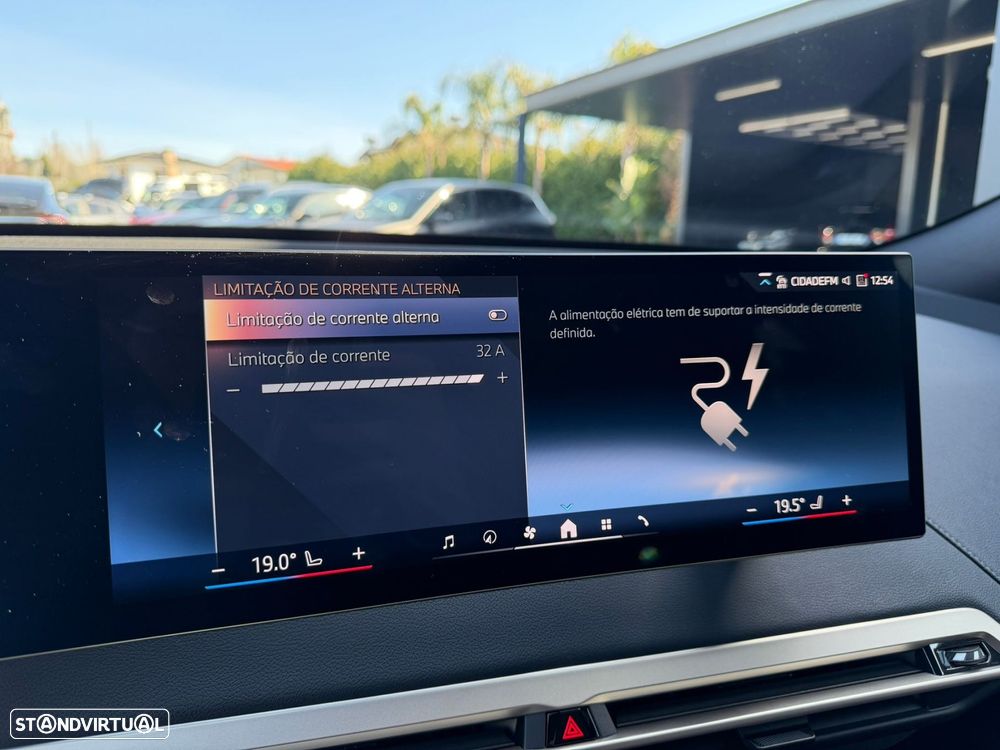 BMW iX xDrive 40 Pack Desportivo - 48