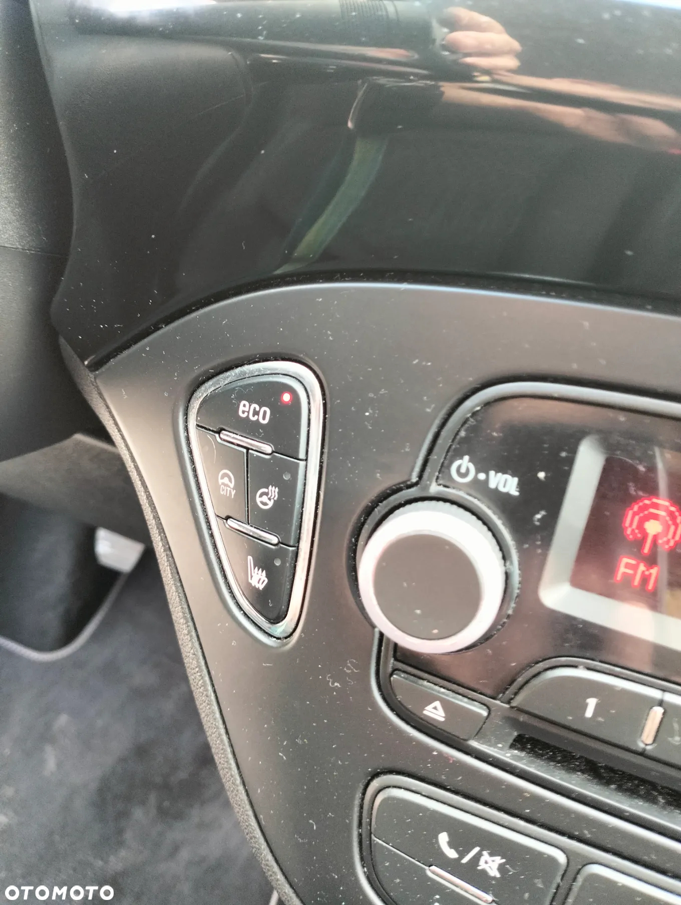 Opel Corsa 1.4 Color Edition - 24