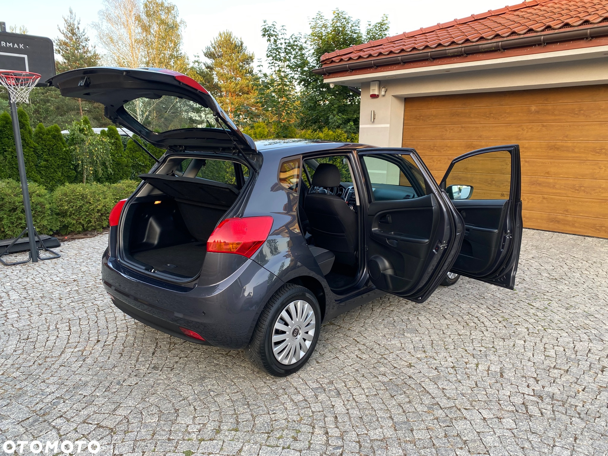 Kia Venga - 18
