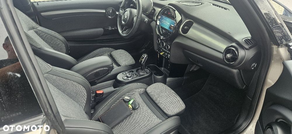MINI Cooper SE - 18