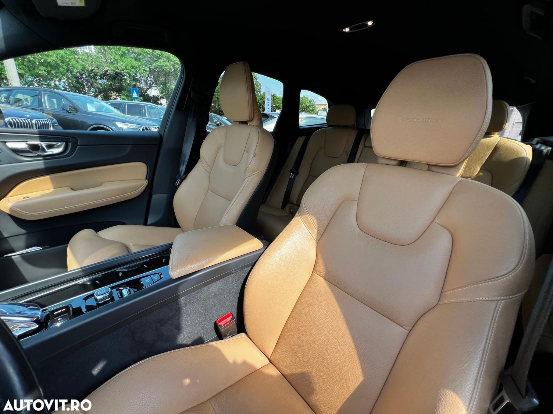 Volvo XC 60 B4 MHEV AWD Inscription - 17