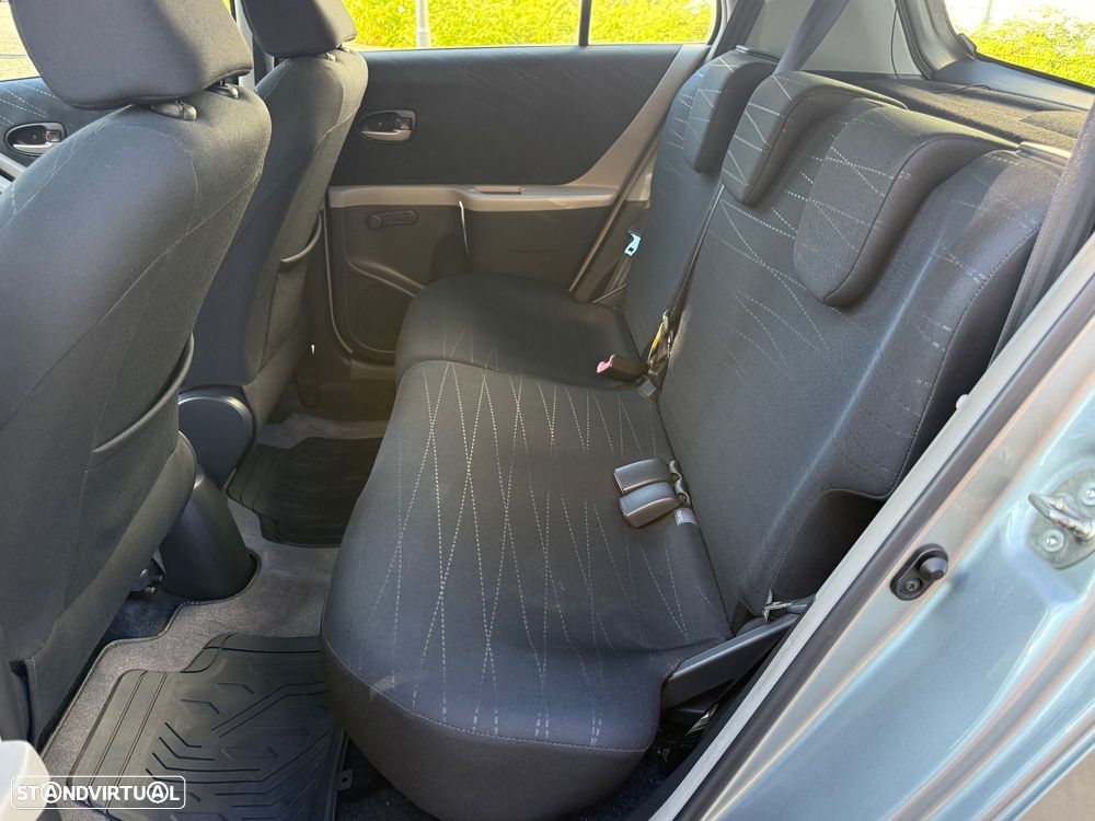 Toyota Yaris 1.0 VVT-i Sol High Pack MMT VSC+TRC - 10