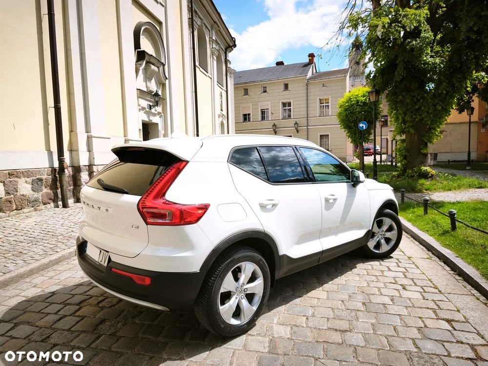 Volvo XC 40 T3 Momentum - 33