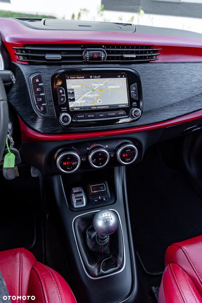 Alfa Romeo Giulietta 1.6 JTDM Sport - 35