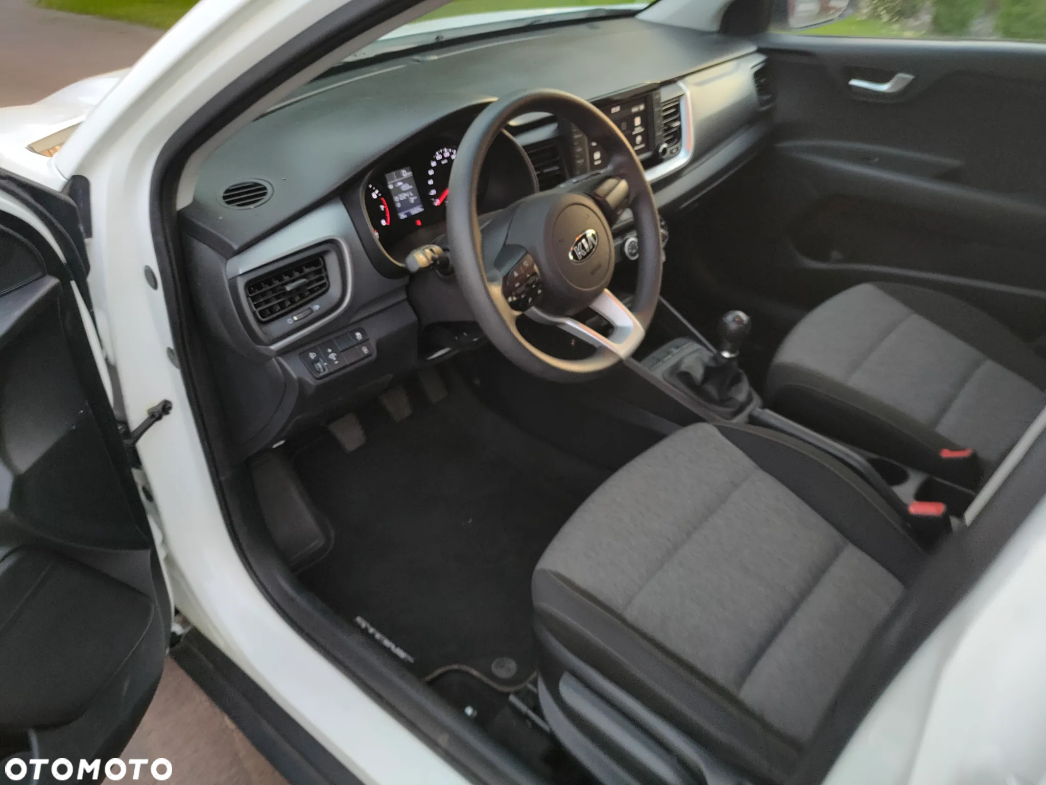 Kia Stonic 1.2 L - 31
