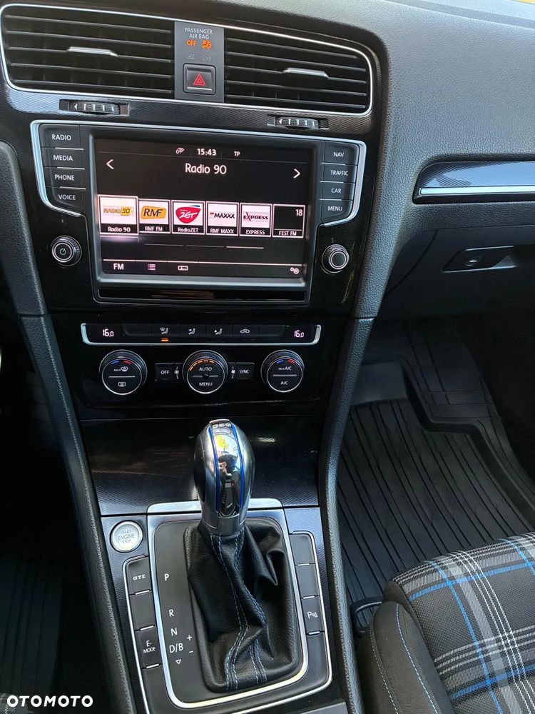 Volkswagen Golf 1.4 GTE Plug-In-Hybrid DSG - 26