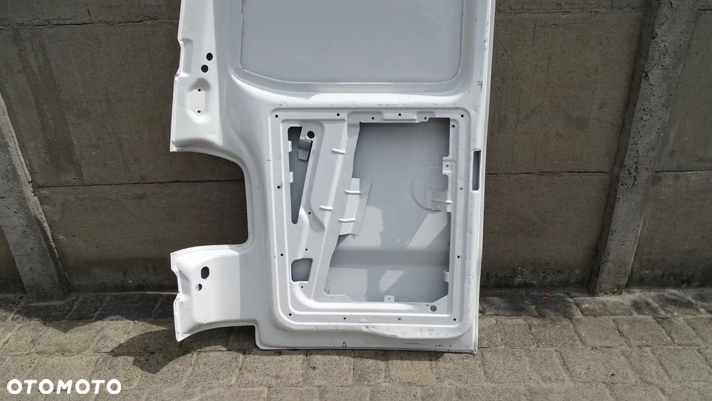 VW T5, T5 LIFT - drzwi tylne prawe - 12