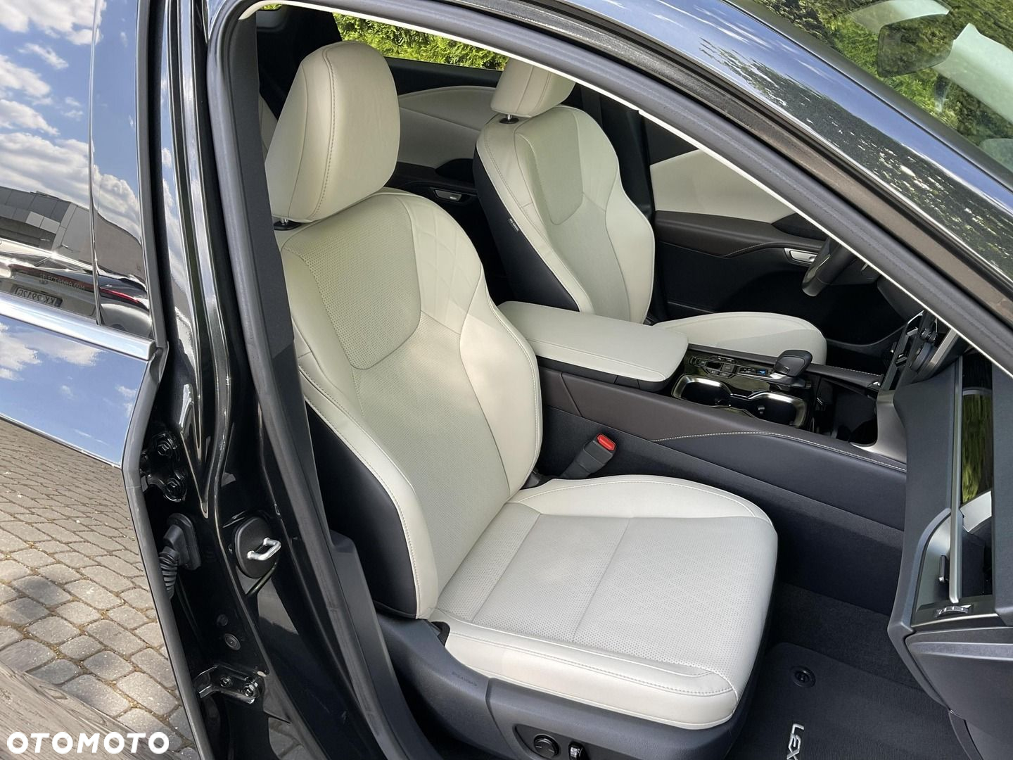 Lexus RX 450h+ Prestige - 22