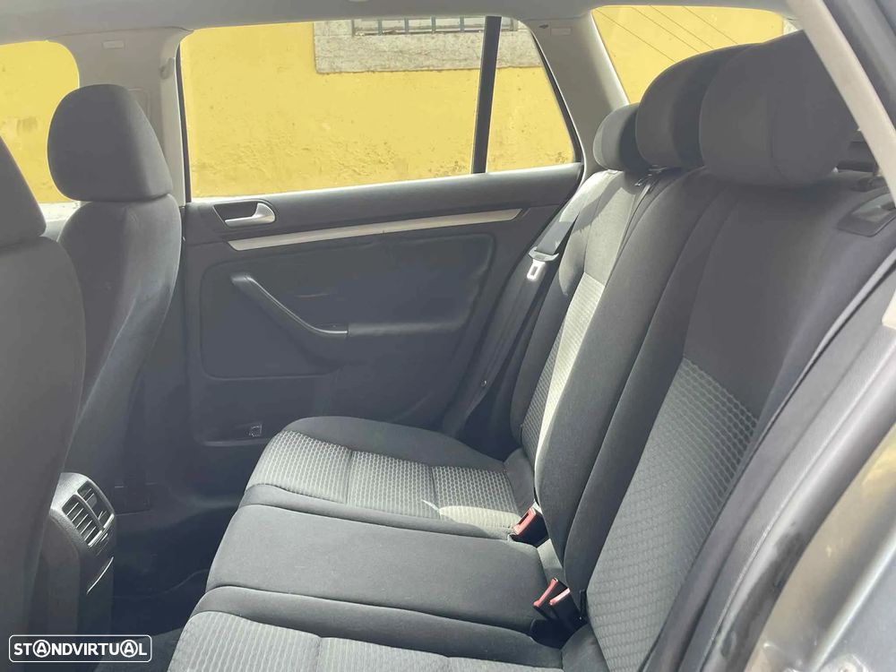 VW Golf Variant 1.6 TDi Highline - 12