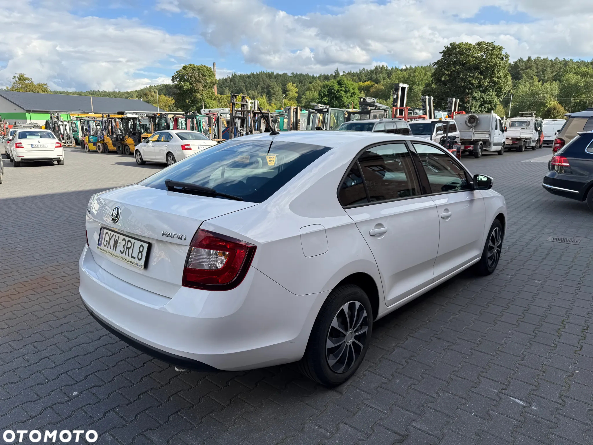 Skoda RAPID 1.6 TDI DPF Ambition - 5