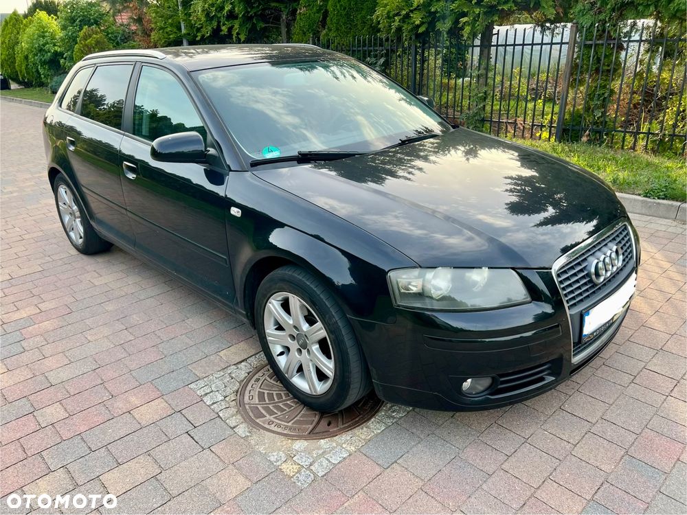 Audi A3 Sportback 1.6 FSI Ambition - 4