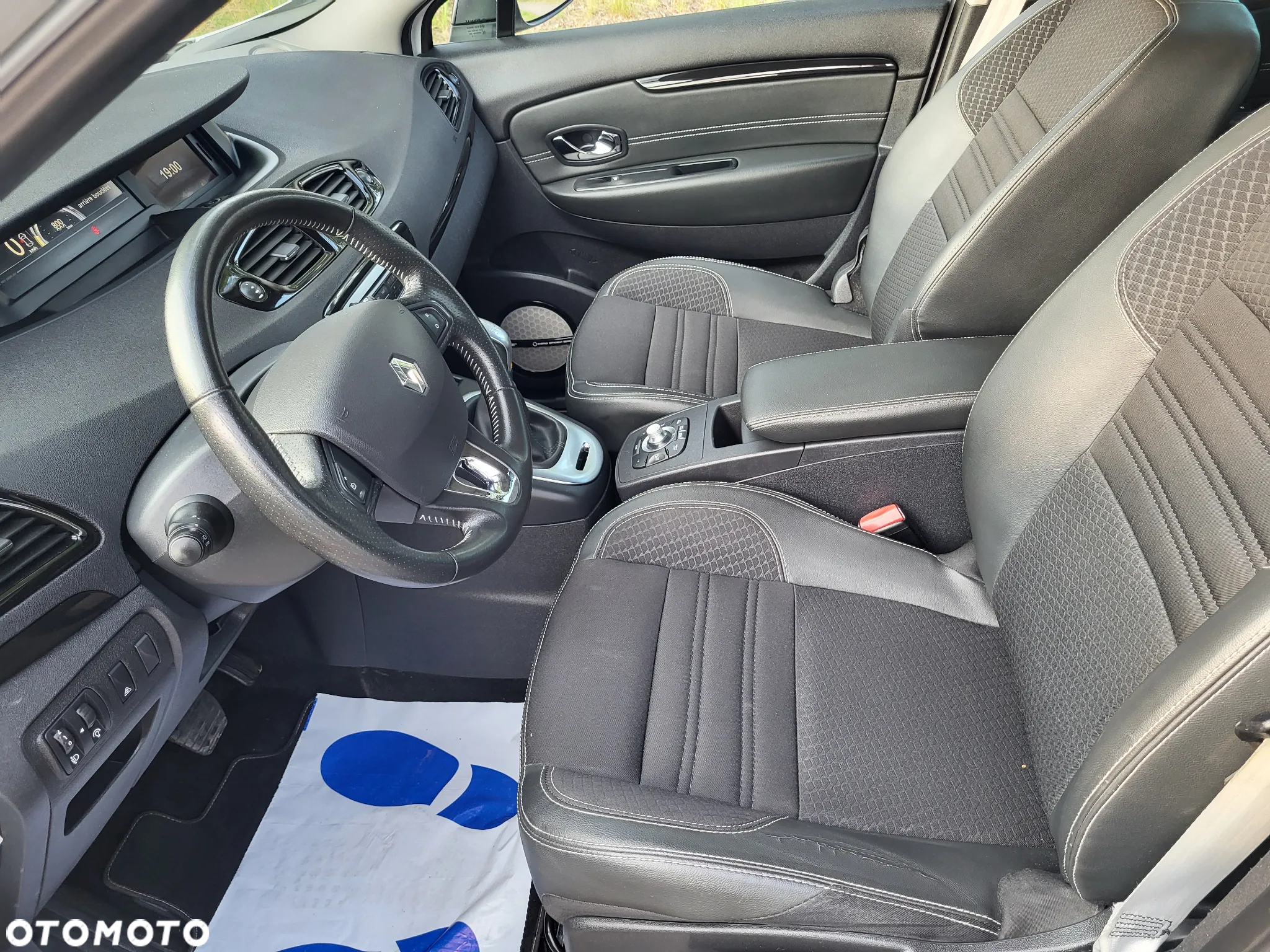 Renault Scenic 2.0 16V 140 CVT Dynamique - 13